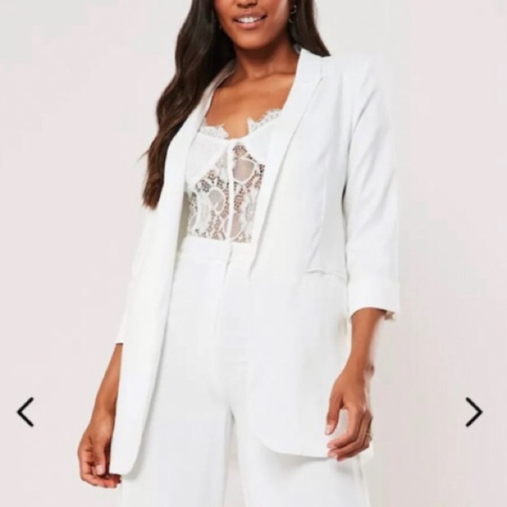 White misguided boyfriend blazer size 4